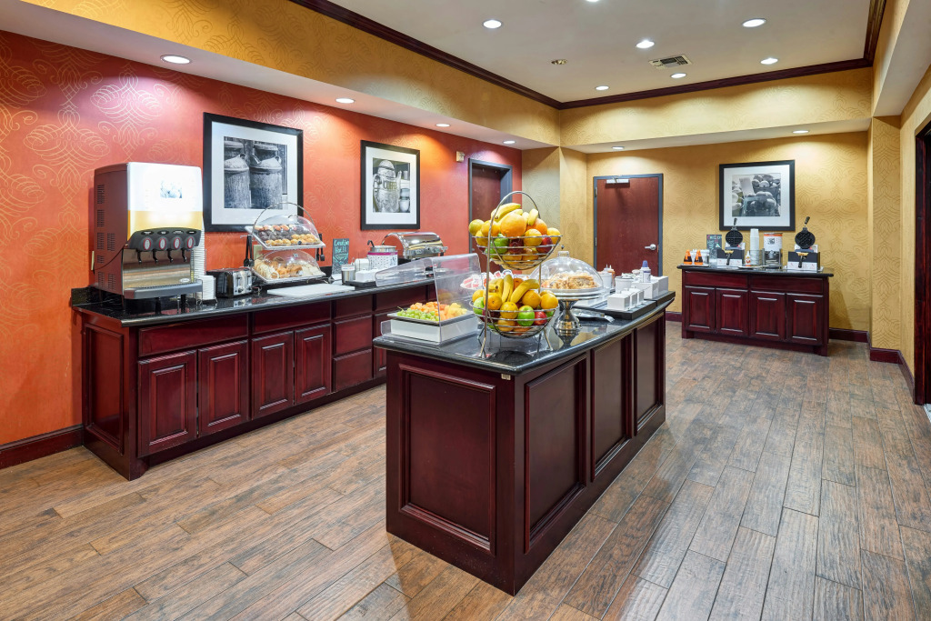 Hampton Inn & Suites Austin South Buda
