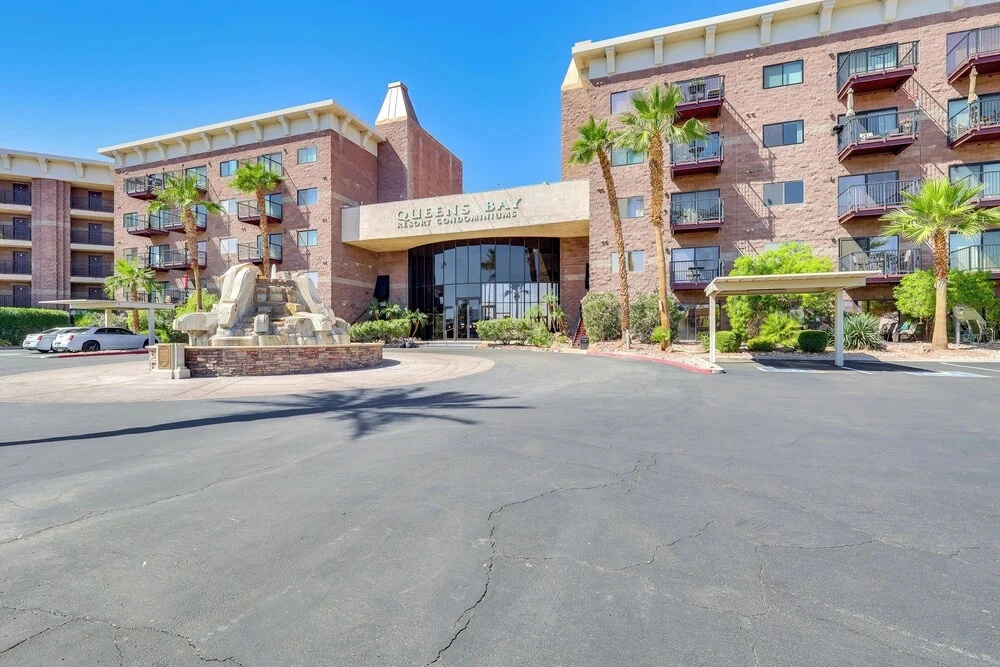Walkable Resort Condo Retreat in Lake Havasu City