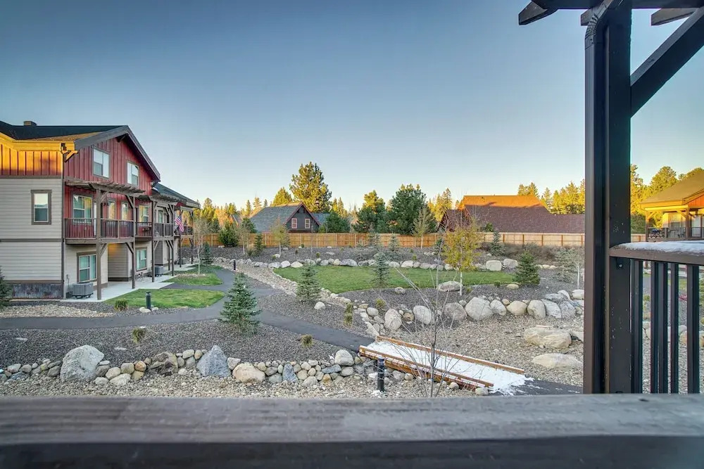 Mccall Vacation Rental w/ Private Balcony & Grill!