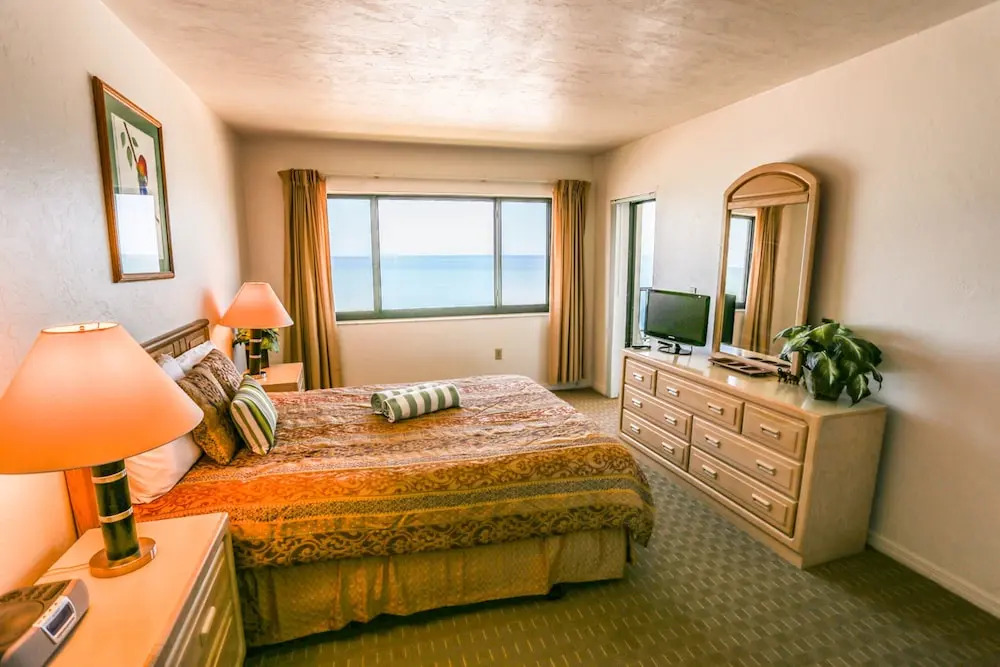 Riviera Club 1003
