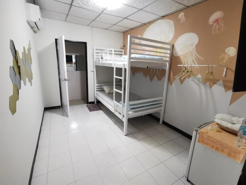 J Room Bangsaen
