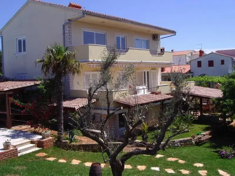 Apartments Villa Mia