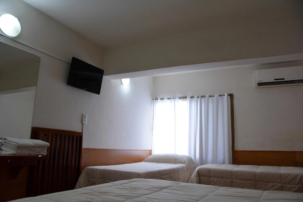 Hotel Menossi
