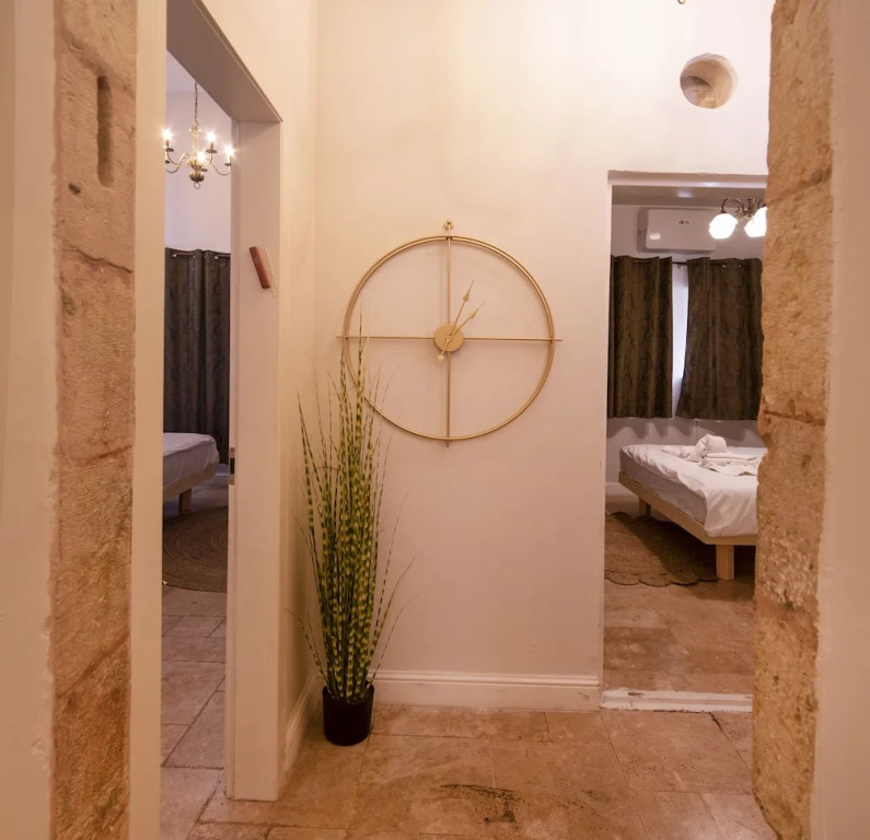 Tish ApartHotel