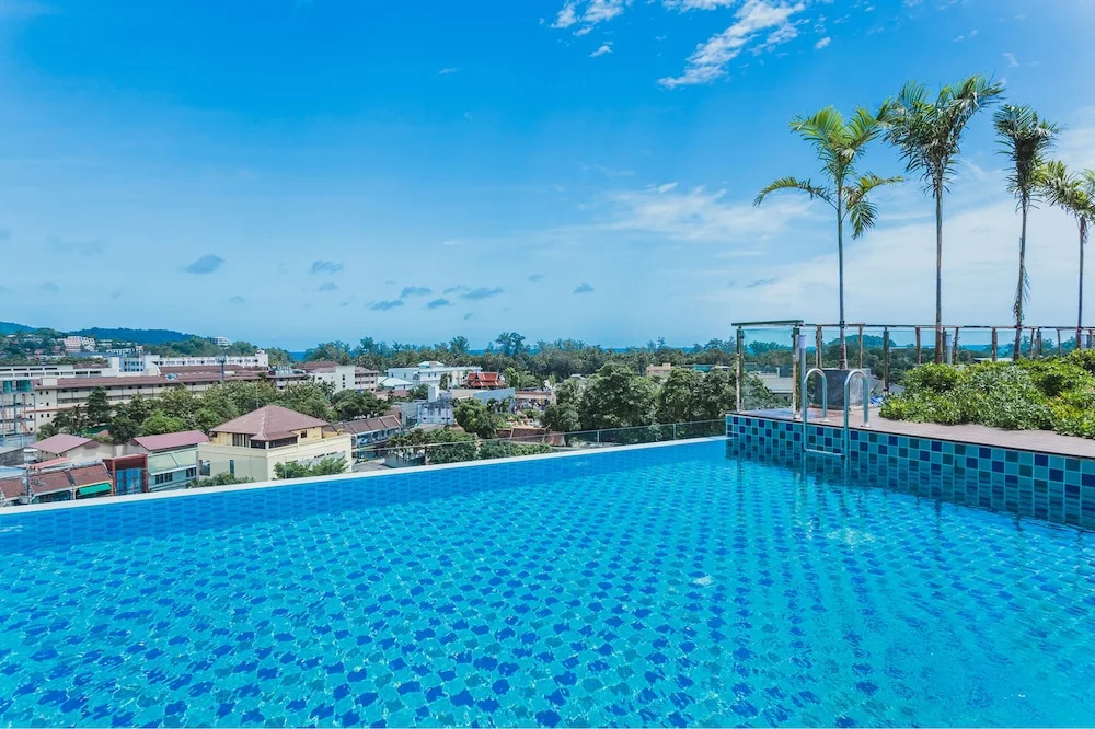 Condo in Kata in Ozone - Unit A506