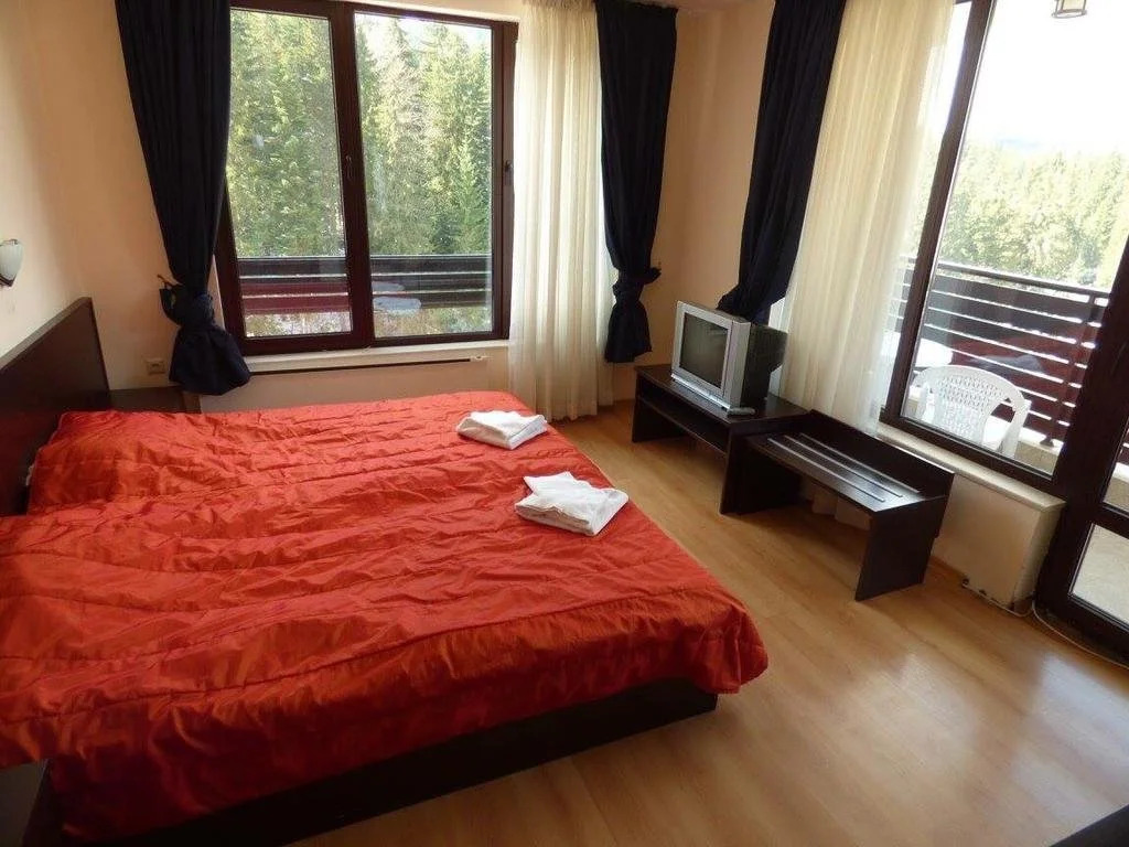 Hotel Ela - UTB P. Hilendarski