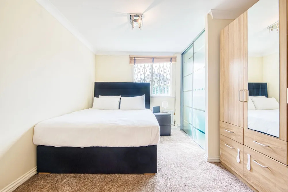 Hendon Pad - Austin David Apartments