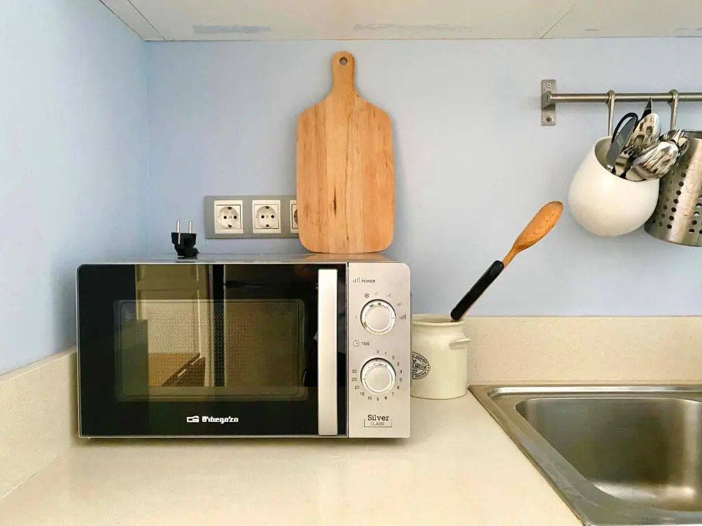 Two bedroom stylish studio, 5 minutes walk from the beach