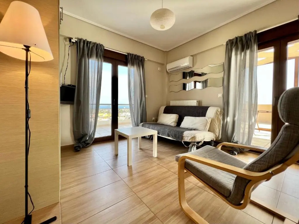 Sunrise Studio with unhindered view to the sea.