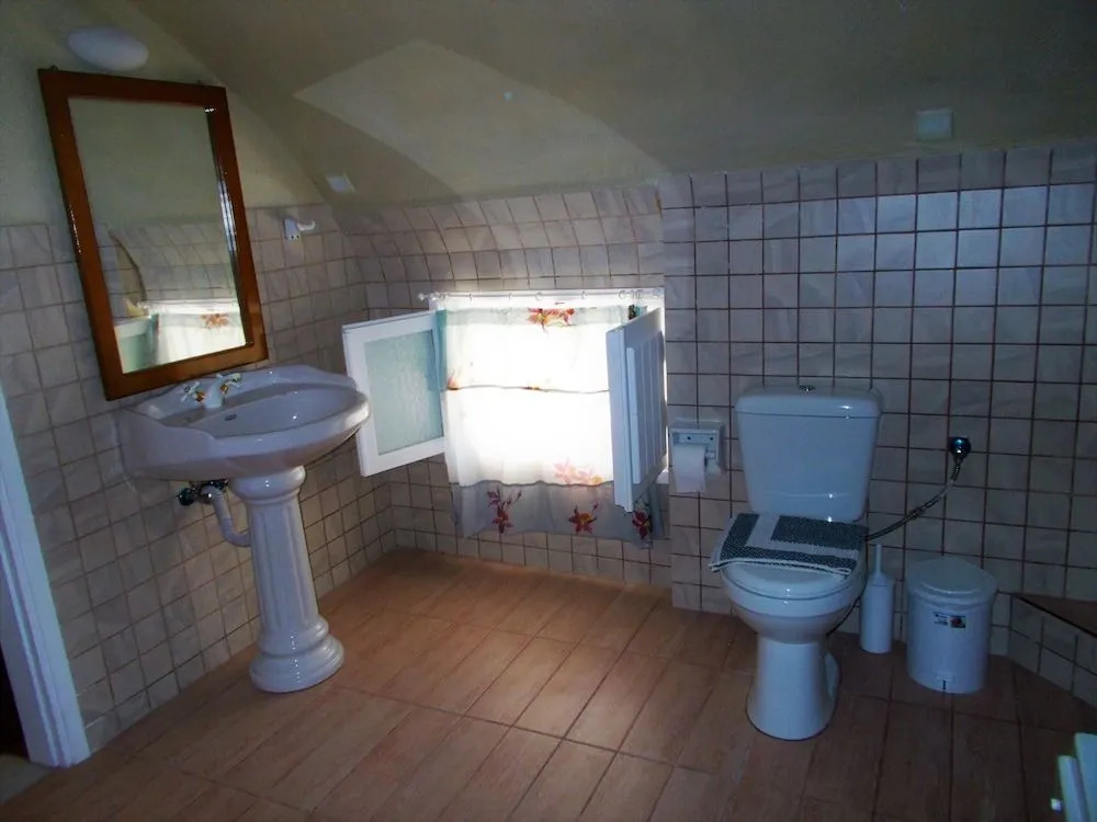 Loukas Kontos Traditional House