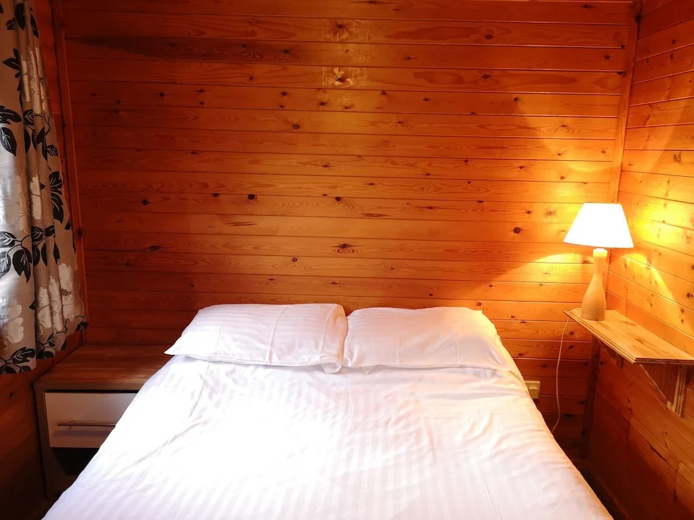 Hunters Moon Lodges