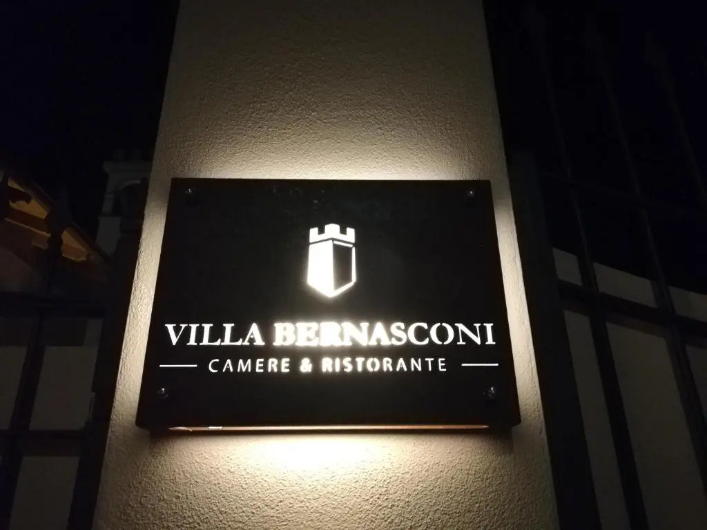 VILLA BERNASCONI