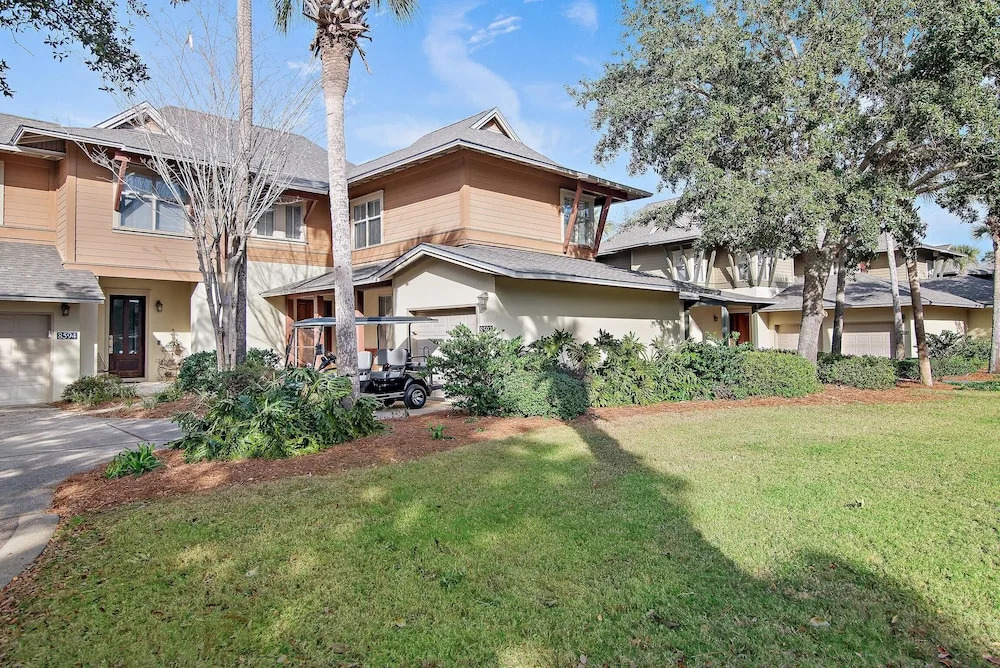 Magnolia Bay 8593