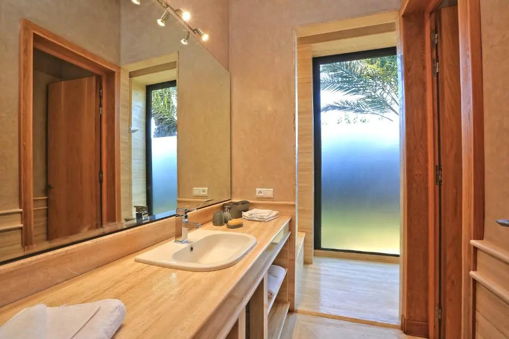 Villa de Luxe 5 suites à la palmeraie