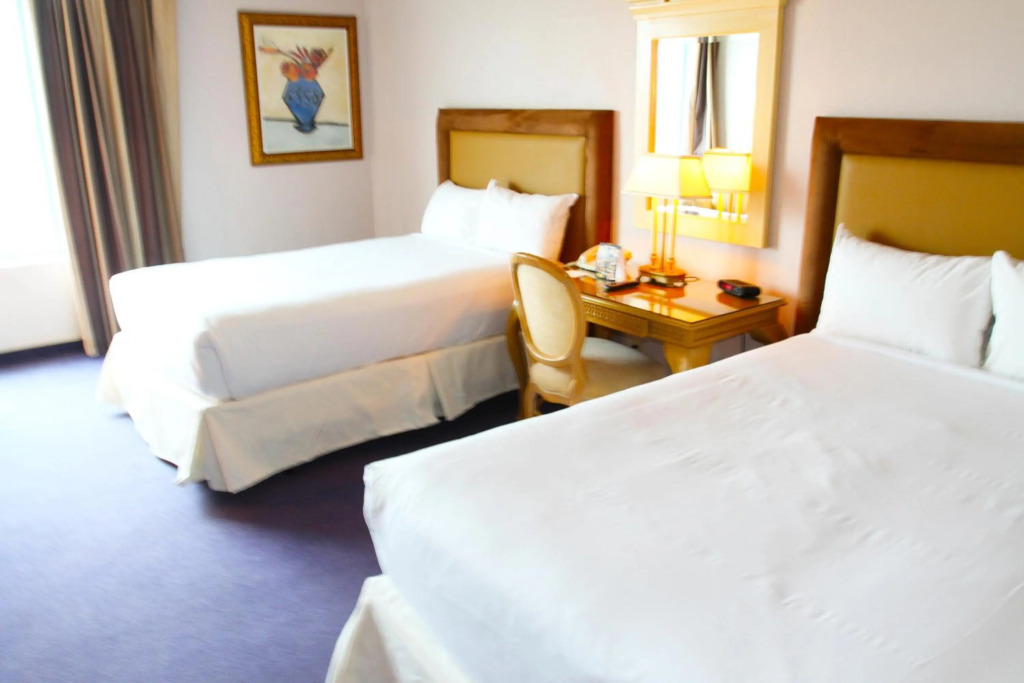 Laughlin River Lodge