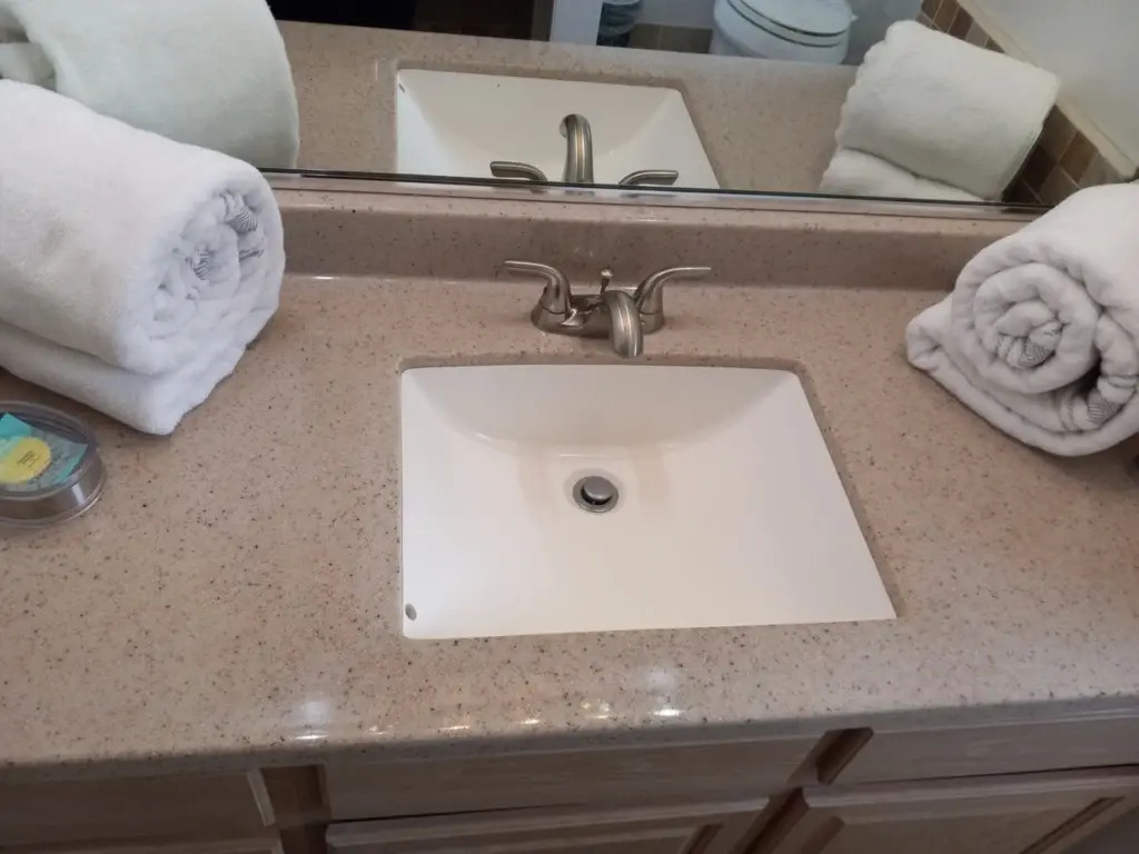 Fabulous 4 Bed South Facing Lake View Near Disney, Kissimmee, US
