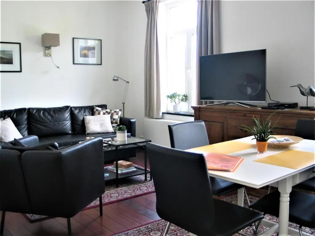 Le Baron Suites & Apartments