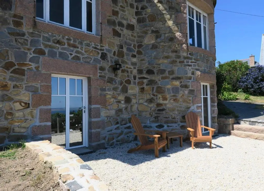 Jolie maison VUE MER en granit rose dans un quartier calme de PERROS-GUIREC - Ref 929
