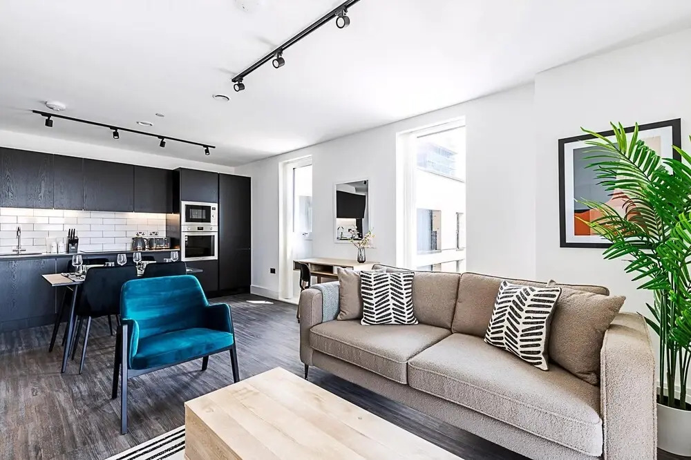 Luxurious West London Apartment