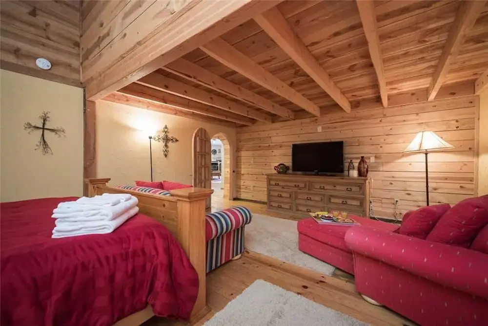 Casa McClaran - Five Bedroom Cabin