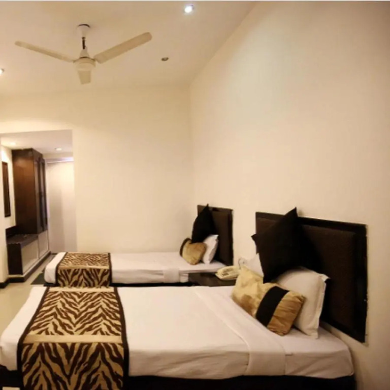 Regency Square Hotel