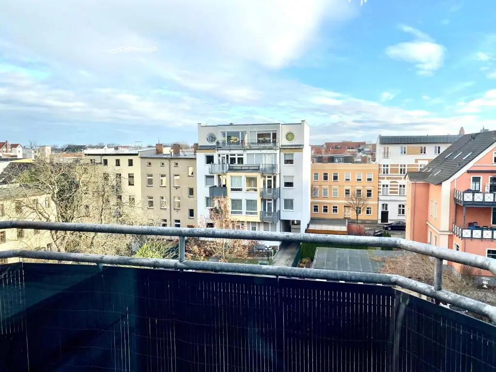 Eigenes Apartment im Herzen der Stadt mit Balkon und WLAN II