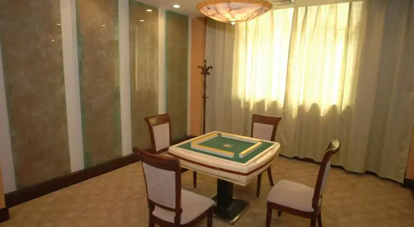 Chunlan Business Hotel