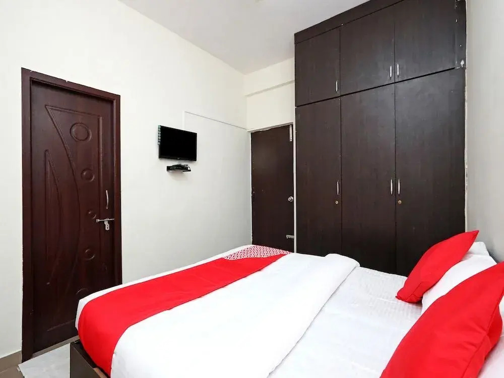 Golden Sands By OYO Rooms