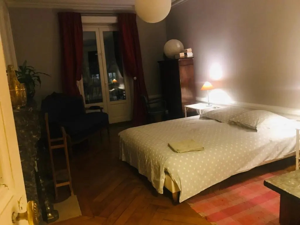 Berges du Rhone/ Chambre Avec Balcon (Adults Only)