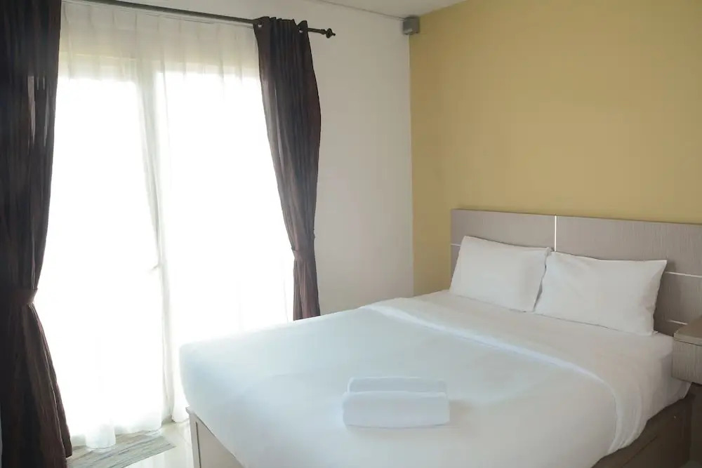 1 Bedroom at Cosmo Mansion Apartment by Travelio