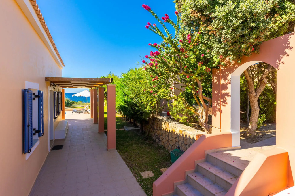 Antigoni Beach House Large Private Pool Walk to Beach Sea Views A C Wifi Car Not Required - 1012