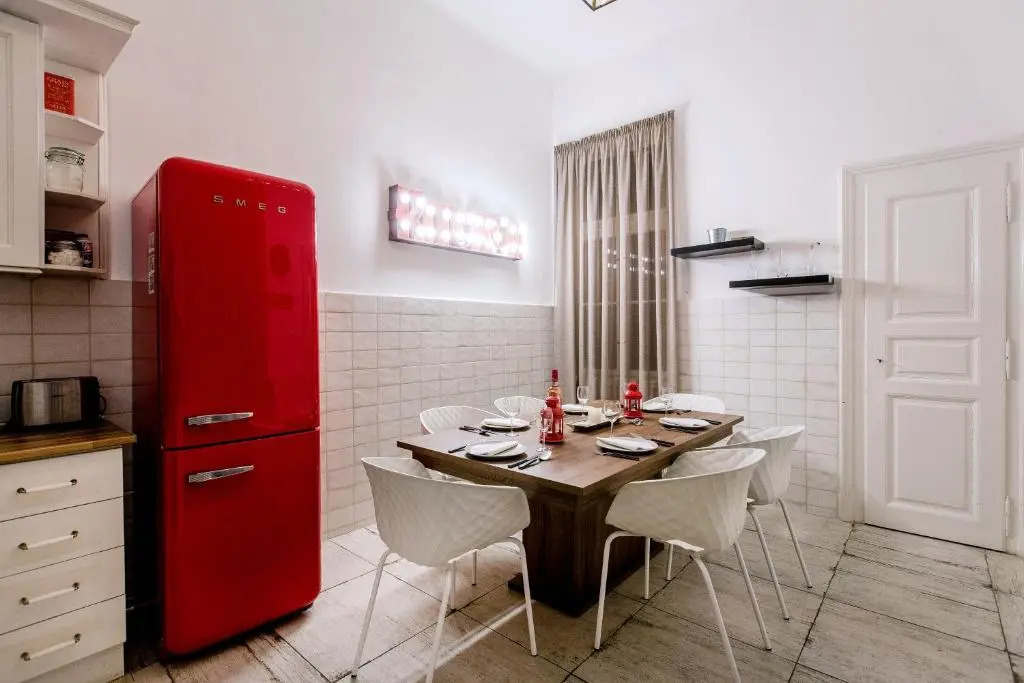 KZ5 Apartment in Kazinczy street