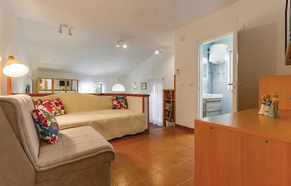 Amazing Home in Medulin With Wifi and 3 Bedrooms