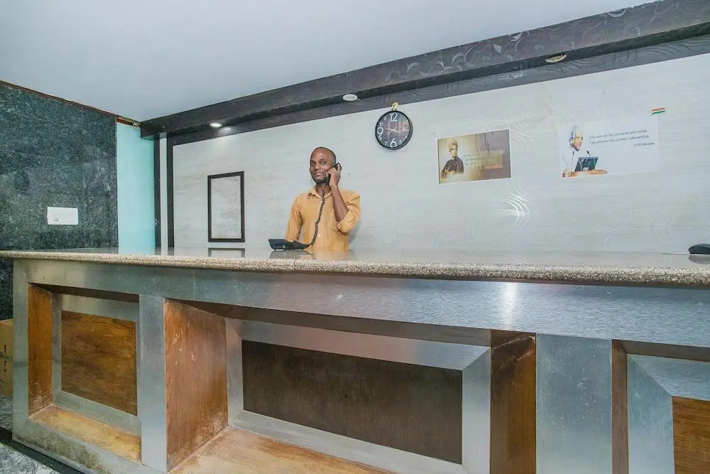 OYO 6145 The Hotel Nalanda