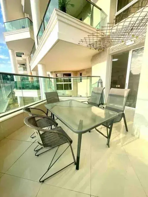 Sunny 3BR Apartment Golf Residence