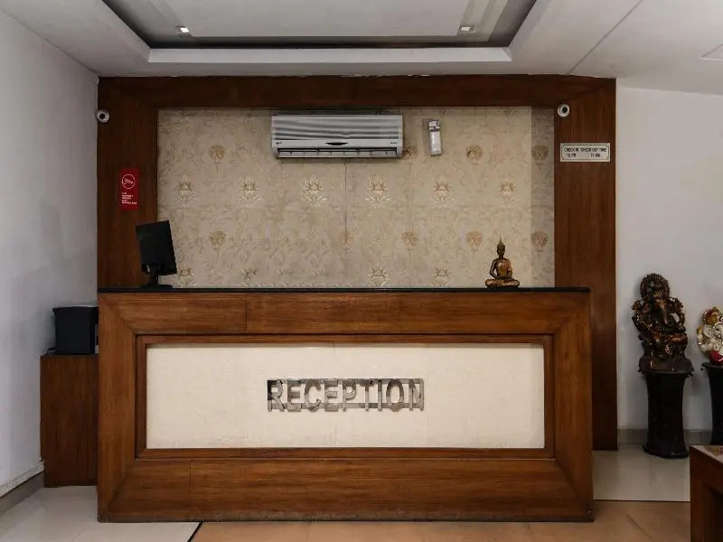 OYO 7655 Om Paradise Hotel