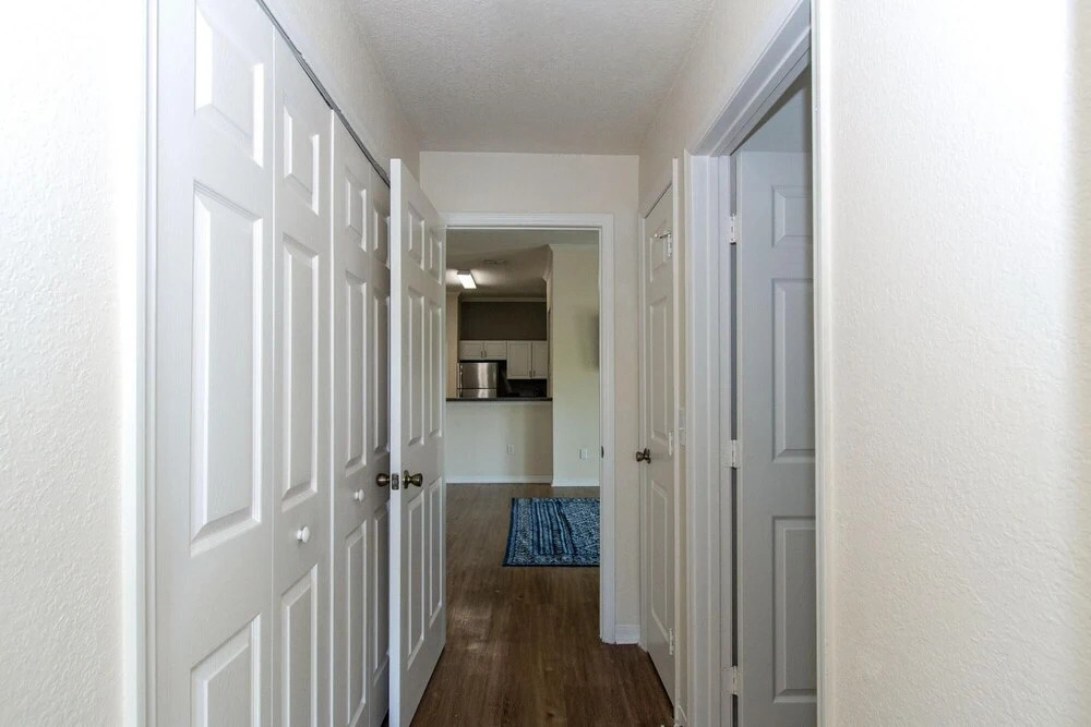 Upscale, modern, resort-style retreat, great location