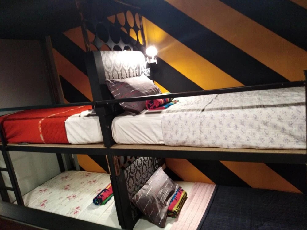 Chang Bed and Bar Hostel - Adults Only