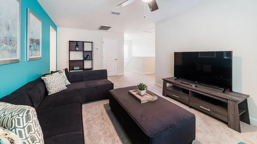 # 4725 Kings Castle Circle