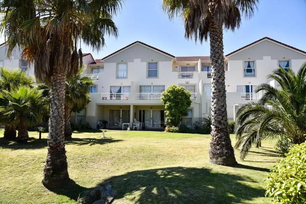 Sea and Mountain View Apartment