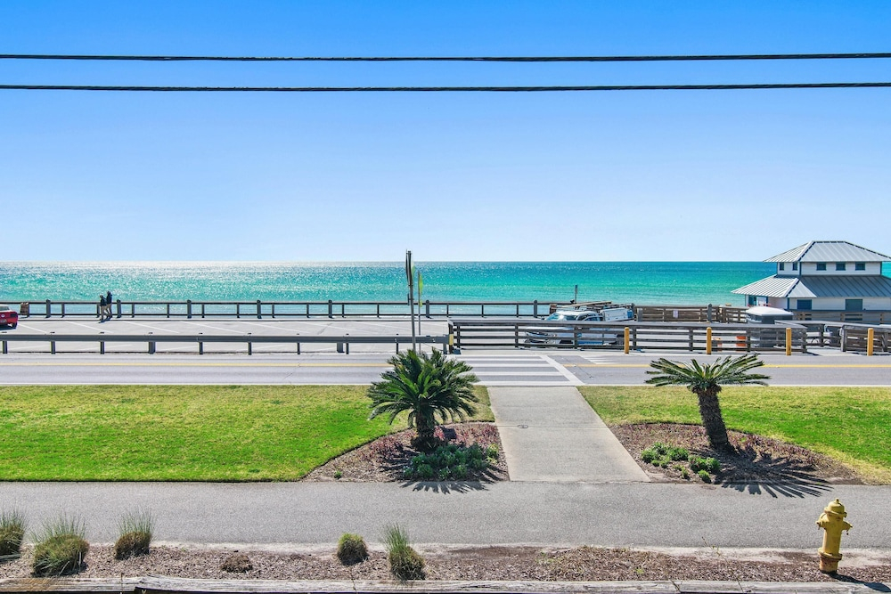 Costa Vista Townhouse #13