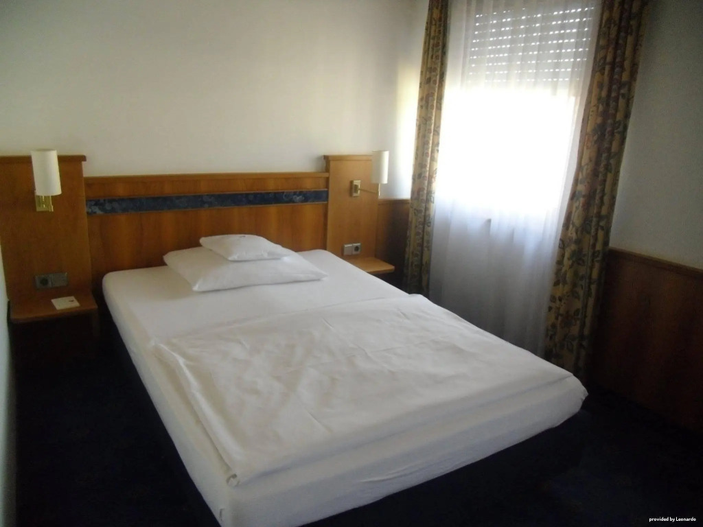 Luna Inn Stuttgart City