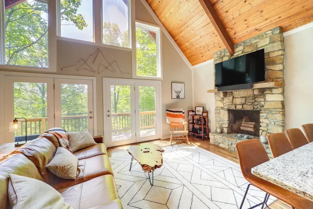 Wooded Retreat w/ Decks & Views in Beech Mountain!