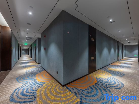 Till Bright Hotel (Changsha Wuyi Square Peiyuanqiao Metro Station Branch)