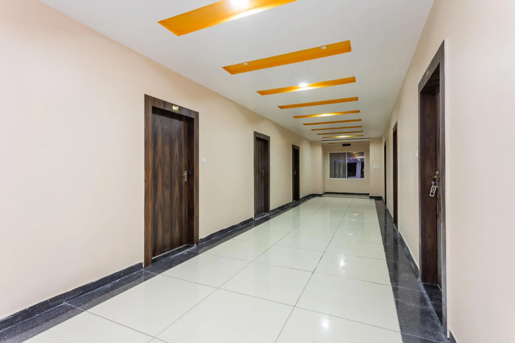 OYO 28791 Hotel Ghunghat Garden