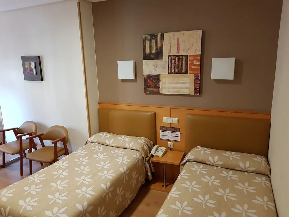 Hostal Arotza