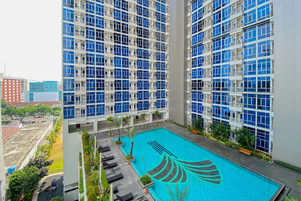 Great Location And Comfy 1Br Apartment At Capitol Park Residence