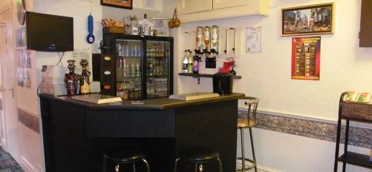 Alondra Hotel