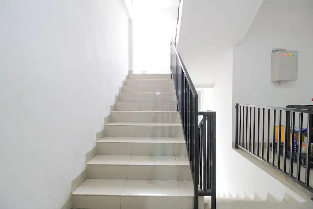 Airy Eco Kemang Ampera Raya Gang Sosial 29A Jakarta