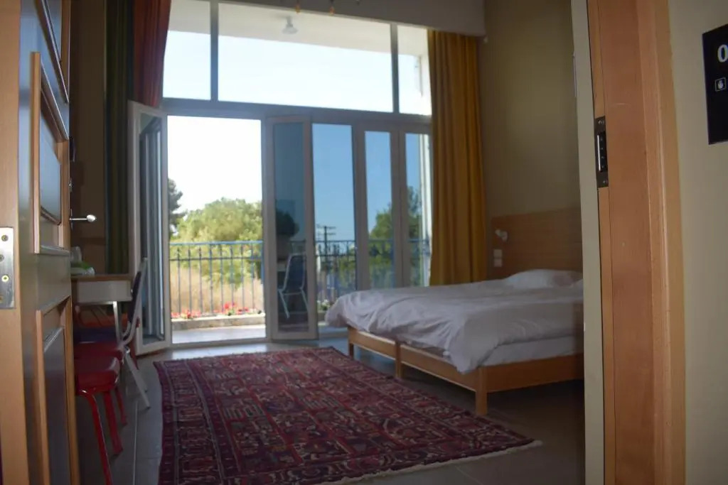 Damask Rose, Lebanese Guest House